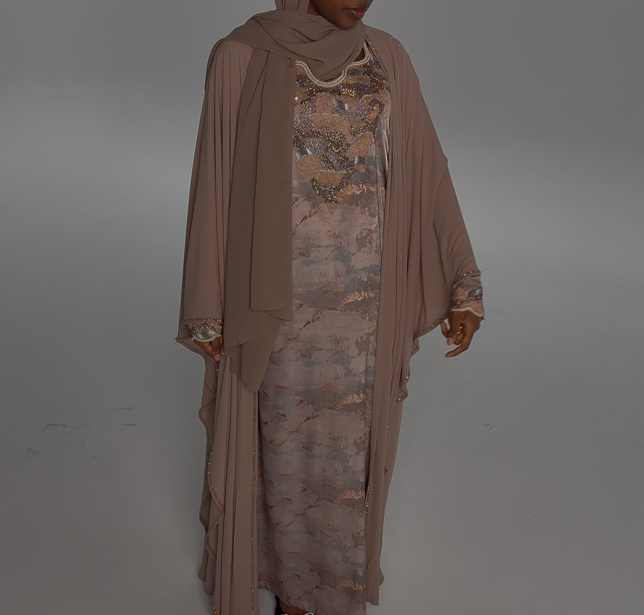 Set Saïanas Makhaweer perlé + Cape